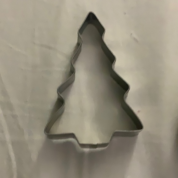 Vintage 4’ Heart, Mini 3’ Tree & Ghost Cookie Cutters  EUC - Picture 5 of 6